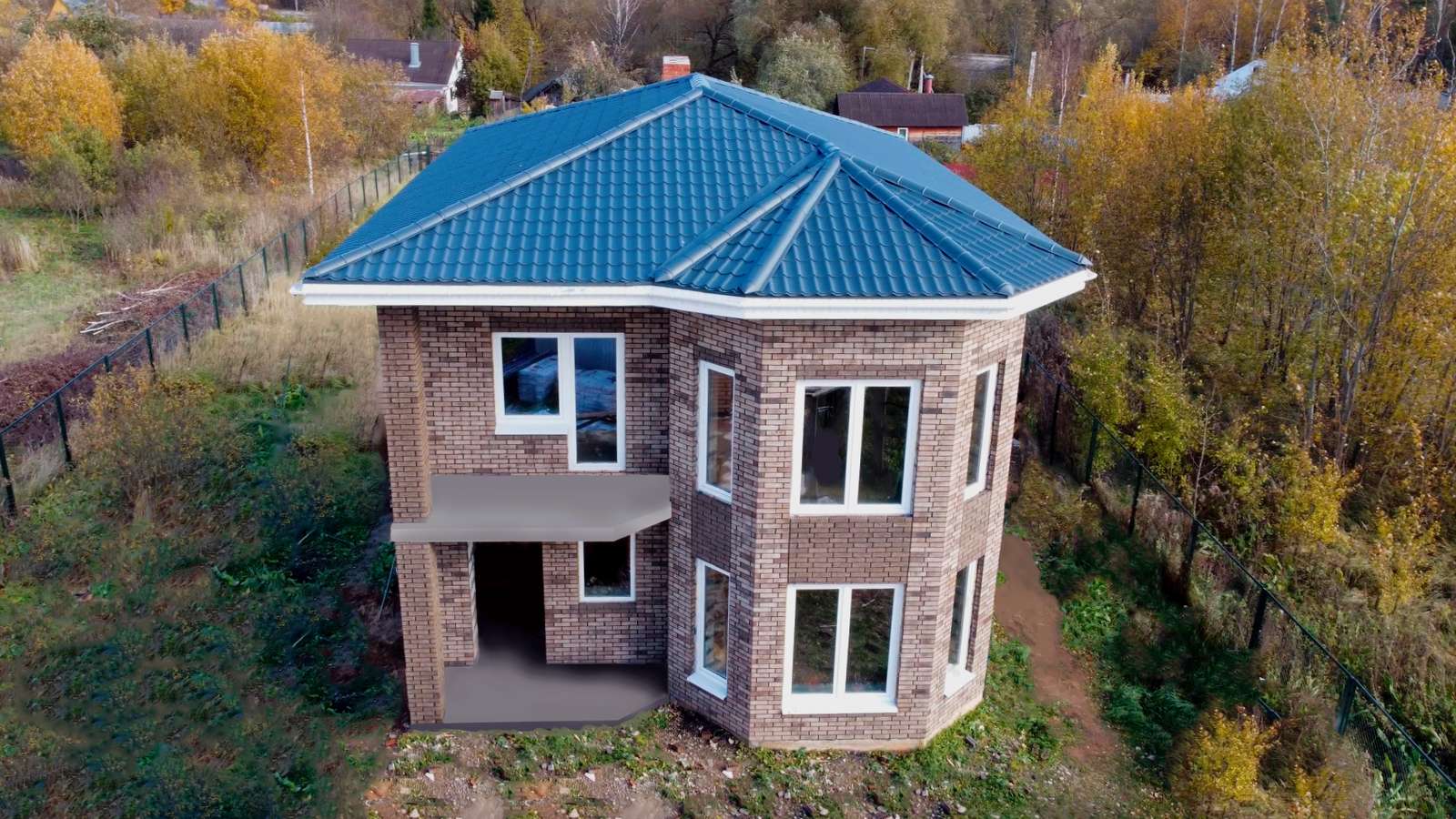 Двухэтажный дом из газобетонных блоков площадью 170 м2